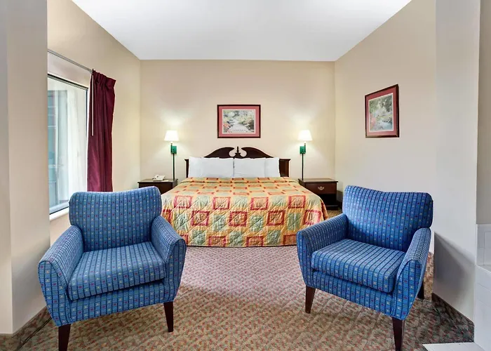 Days Inn - Chapel Hill